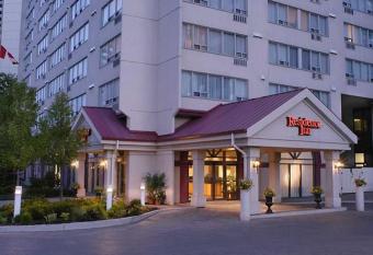 Residence Inn by Marriott London Downtown allows 18 year olds to book a room