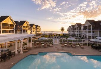 Carlsbad Inn Beach Resort has Balcony rooms