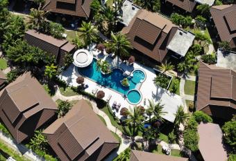 BLU PINE Villa & Pool Access - SHA Plus allows 18 year olds to book a room
