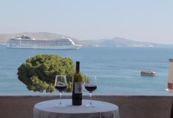 Doka Center Apartments has Balcony rooms