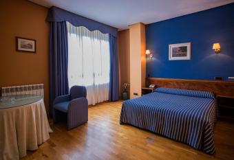 Hotel Las Moreras has Balcony rooms