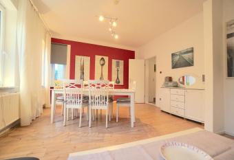 Ferienwohnung M  we in zentraler Lage allows 18 year olds to book a room