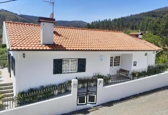 Casa de Vilarinho has Balcony rooms