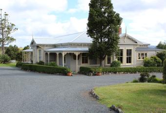 Waipoua Lodge has Balcony rooms