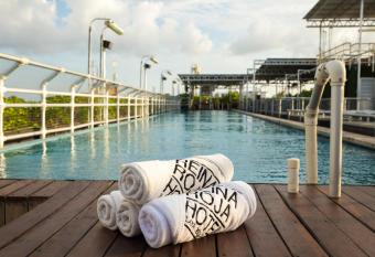 Reina Roja Hotel Boutique allows 18 year olds to book a room