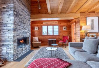 Croix Noires FABULOUS & LUXURY chalet 11 pers by Alpvision R  sidences has Balcony rooms