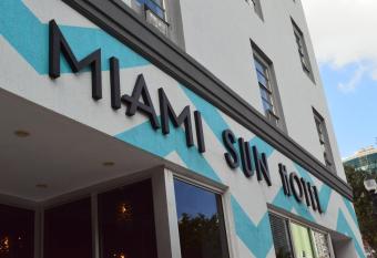Miami Sun Hotel - Downtown/Port of Miami allows 18 year olds to book a room