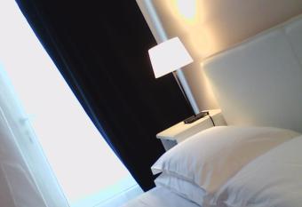 B&B Marebello allows 18 year olds to book a room