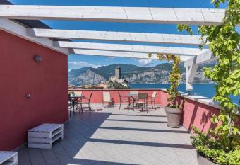APPARTAMENTI Residence La Pergola has Balcony rooms