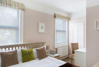 Bay Tree House allows 18 year olds to book a room