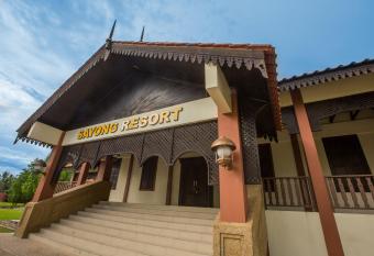 Sayong Resort allows 18 year olds to book a room