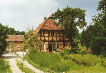 Fachwerkhof Goedringen allows 18 year olds to book a room