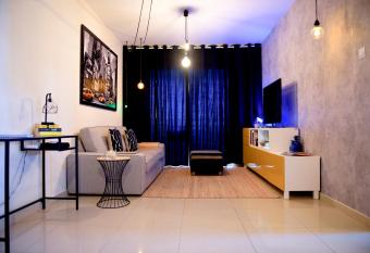 Fat Cow Apartment 101 has Balcony rooms