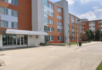 Residence & Conference Centre - Brampton allows 18 year olds to book a room