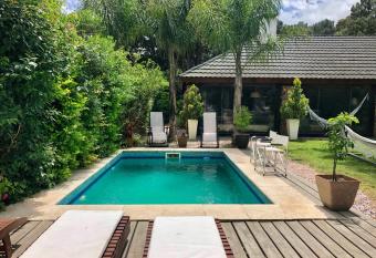 Bebek B&B allows 18 year olds to book a room