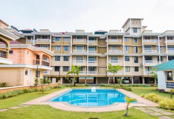 Calvin s Retreat has Balcony rooms