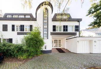 Hotel Villa im Park has Balcony rooms