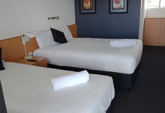 Annerley Motor Inn has Balcony rooms