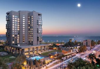 Hilton Istanbul Bakirkoy has Smoking/Balcony rooms