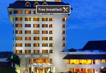 Hotel Santika Premiere Semarang has Smoking rooms