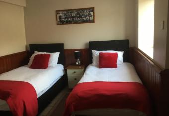 The Dolphin Hotel has Balcony rooms