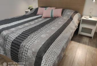 F  red Apartmanh  z has Balcony rooms