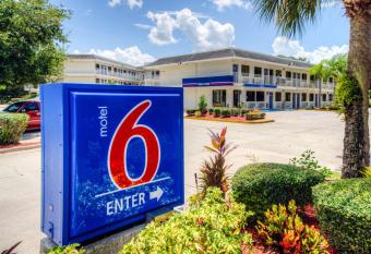 Motel 6 Bradenton allows 18 year olds to book a room