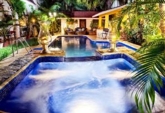 Hacienda Boutique B&B and Spa Solo Adultos has Balcony rooms