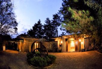 Ruth s Bed & Breakfast has Balcony rooms