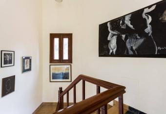 Hostie Pulkavali     Farm Villa has rooms with a private hot tub