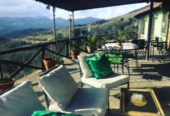 Casetta Verde has Balcony rooms