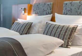 Residenz Hotel Detmold allows 18 year olds to book a room