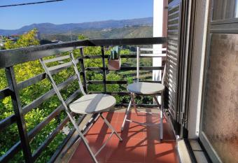 Apartamentos Cimo de Vila has Balcony rooms