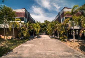 Green Mango has Balcony rooms