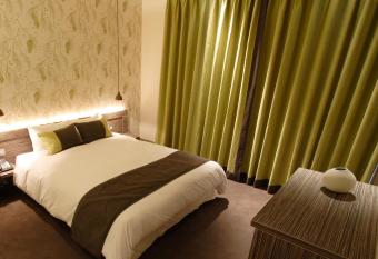 Hotel Bosco allows 18 year olds to book a room