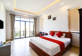 OYO 473 Suburban Villa allows 18 year olds to book a room