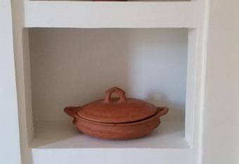 Marrakech Pearl has rooms with a private hot tub