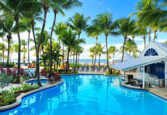 Courtyard by Marriott Isla Verde Beach Resort has Balcony rooms