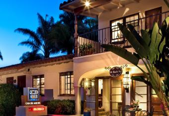 Casa Del Mar Inn has Balcony rooms