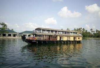 Coco Floatel has Balcony rooms