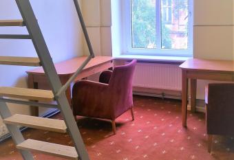 Hostel Kwadrans allows 18 year olds to book a room