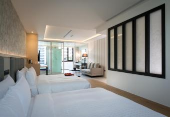 Hsing Fu Hot Spring Hotel allows 18 year olds to book a room