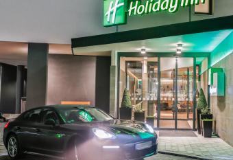 Holiday Inn - Villingen - Schwenningen, an IHG Hotel allows 18 year olds to book a room