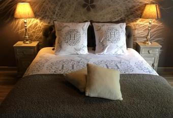 Le Charm en G  te has Balcony rooms