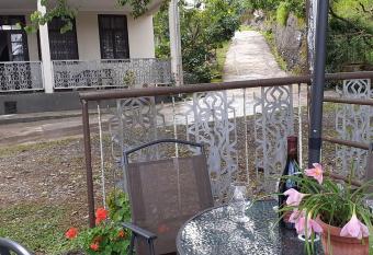 Guest House Giorgi has Balcony rooms