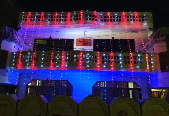 Aagaman Homestay allows 18 year olds to book a room