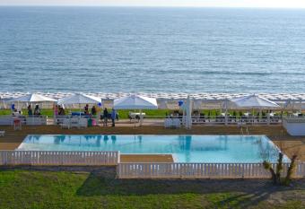 Sunrise Accessible Resort has Balcony rooms