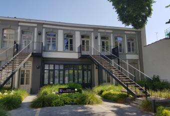 Appart R  publique parking priv   gratuit allows 18 year olds to book a room