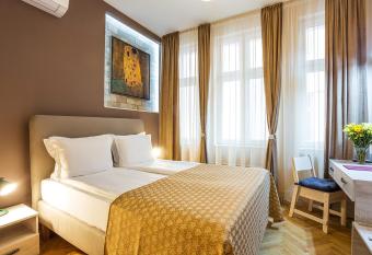 Sofia Place Hotel by HMG has Balcony rooms