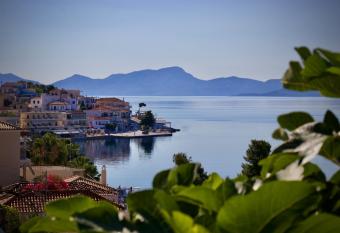 Grand Bleu Apartments & Villas has Balcony rooms